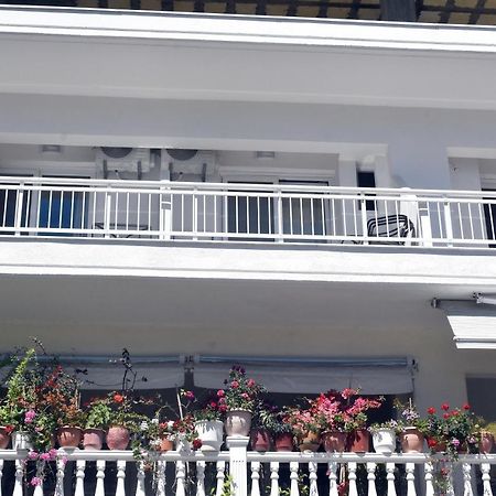 Giorgos-Fenia Apartments ปาราเลียกาเตอรีนิส ภายนอก รูปภาพ