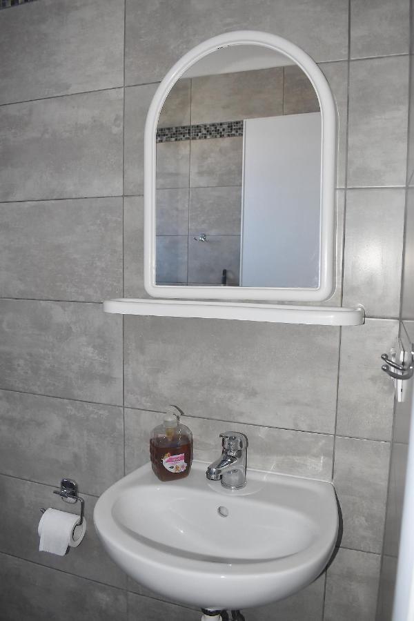 Giorgos-Fenia Apartments ปาราเลียกาเตอรีนิส ภายนอก รูปภาพ
