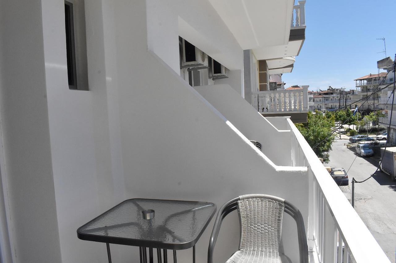 Giorgos-Fenia Apartments ปาราเลียกาเตอรีนิส ภายนอก รูปภาพ